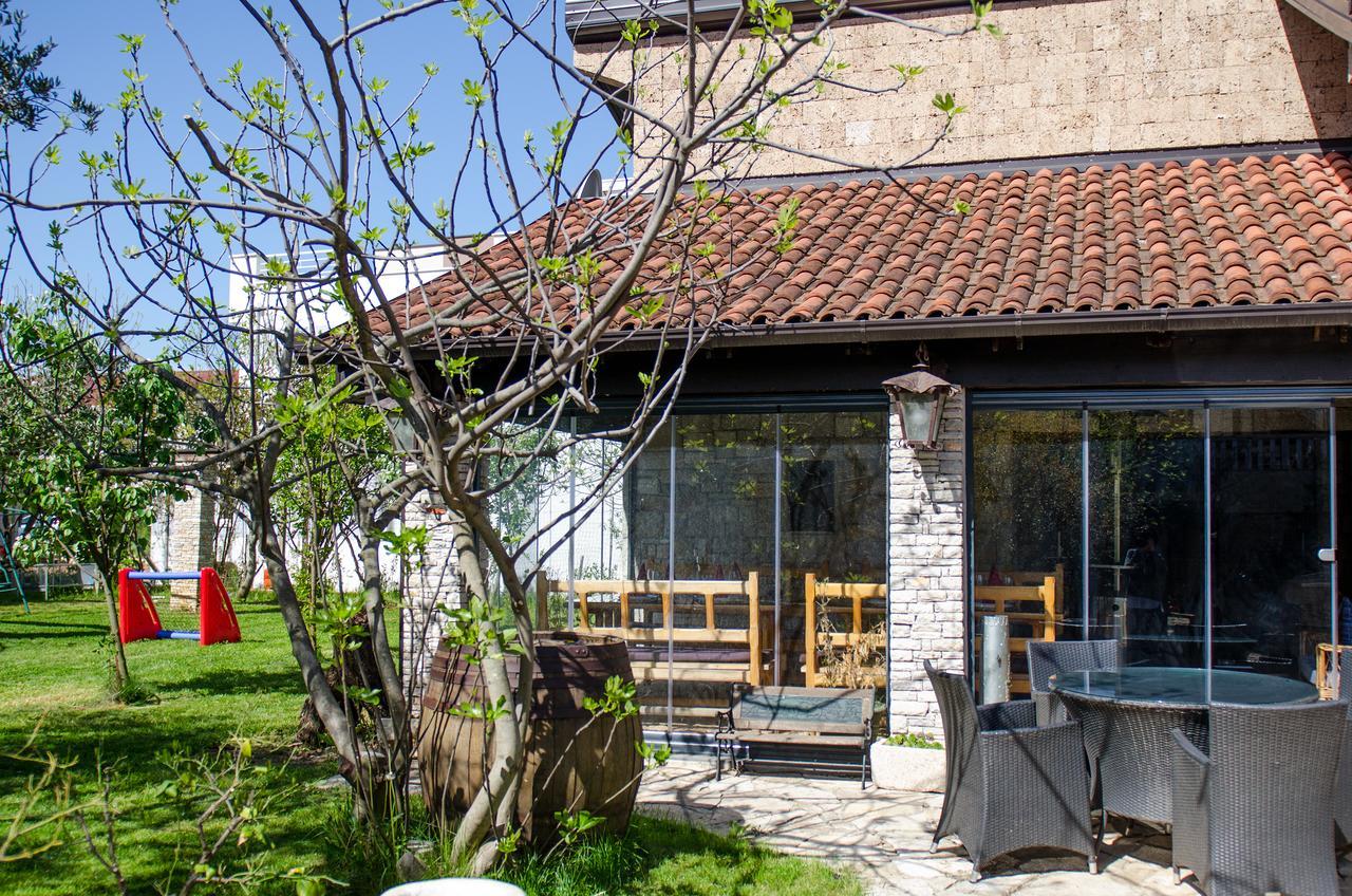 Hotel Mir Međugorje Kültér fotó