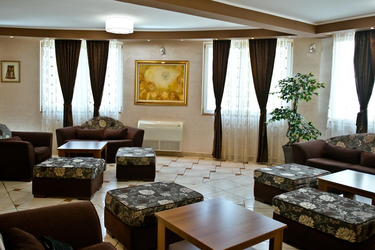 Hotel Mir Međugorje Kültér fotó