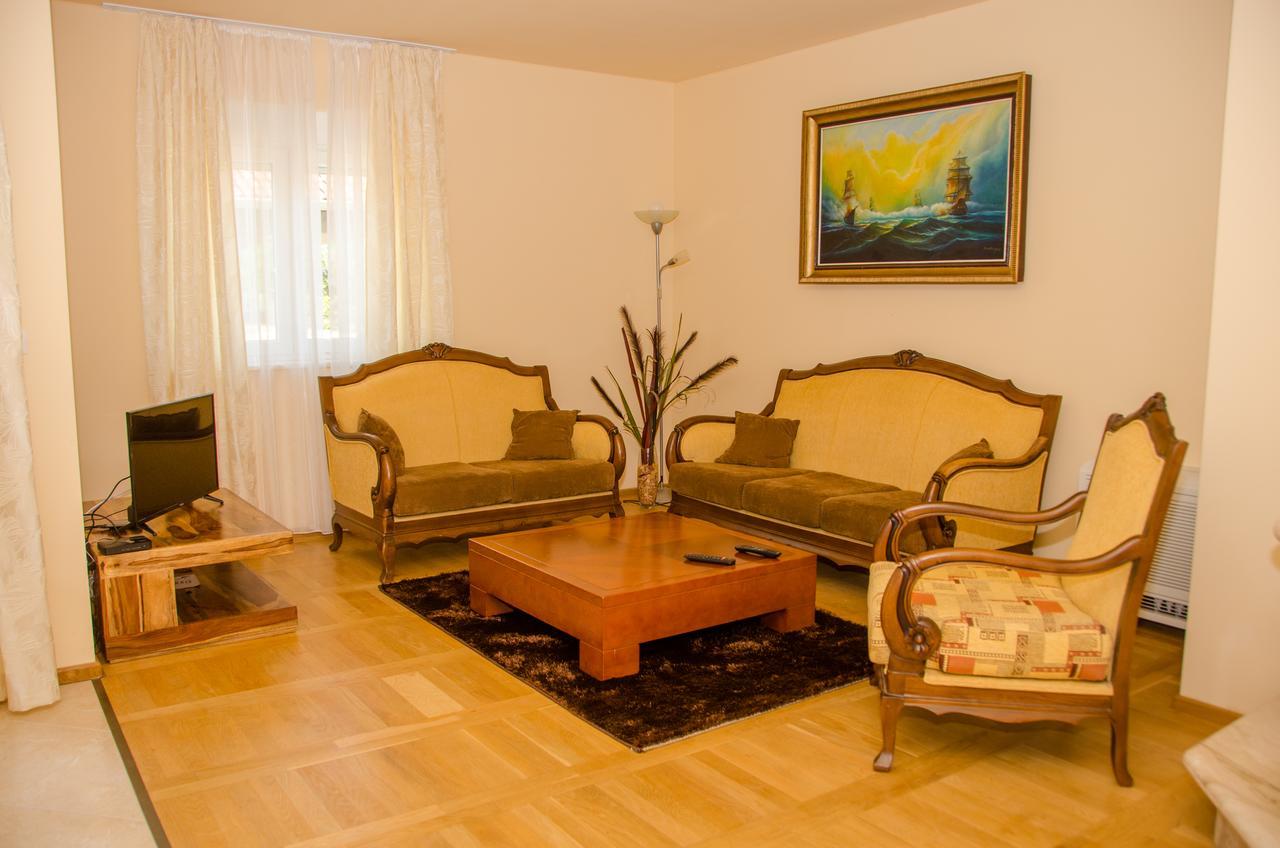 Hotel Mir Međugorje Kültér fotó
