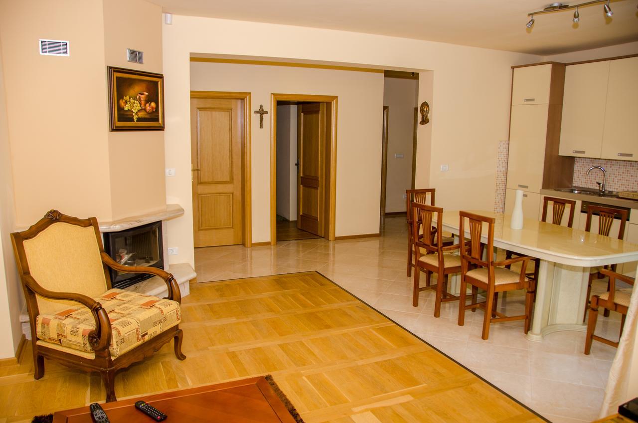 Hotel Mir Međugorje Kültér fotó